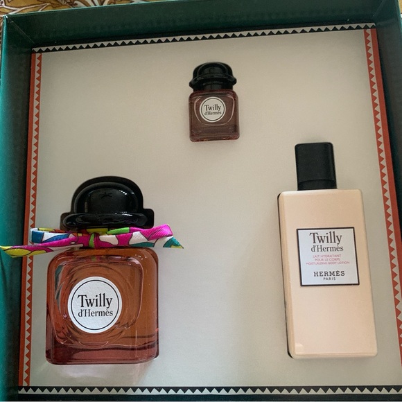 Twilly d’ Hermes Gift Set - Picture 4 of 10